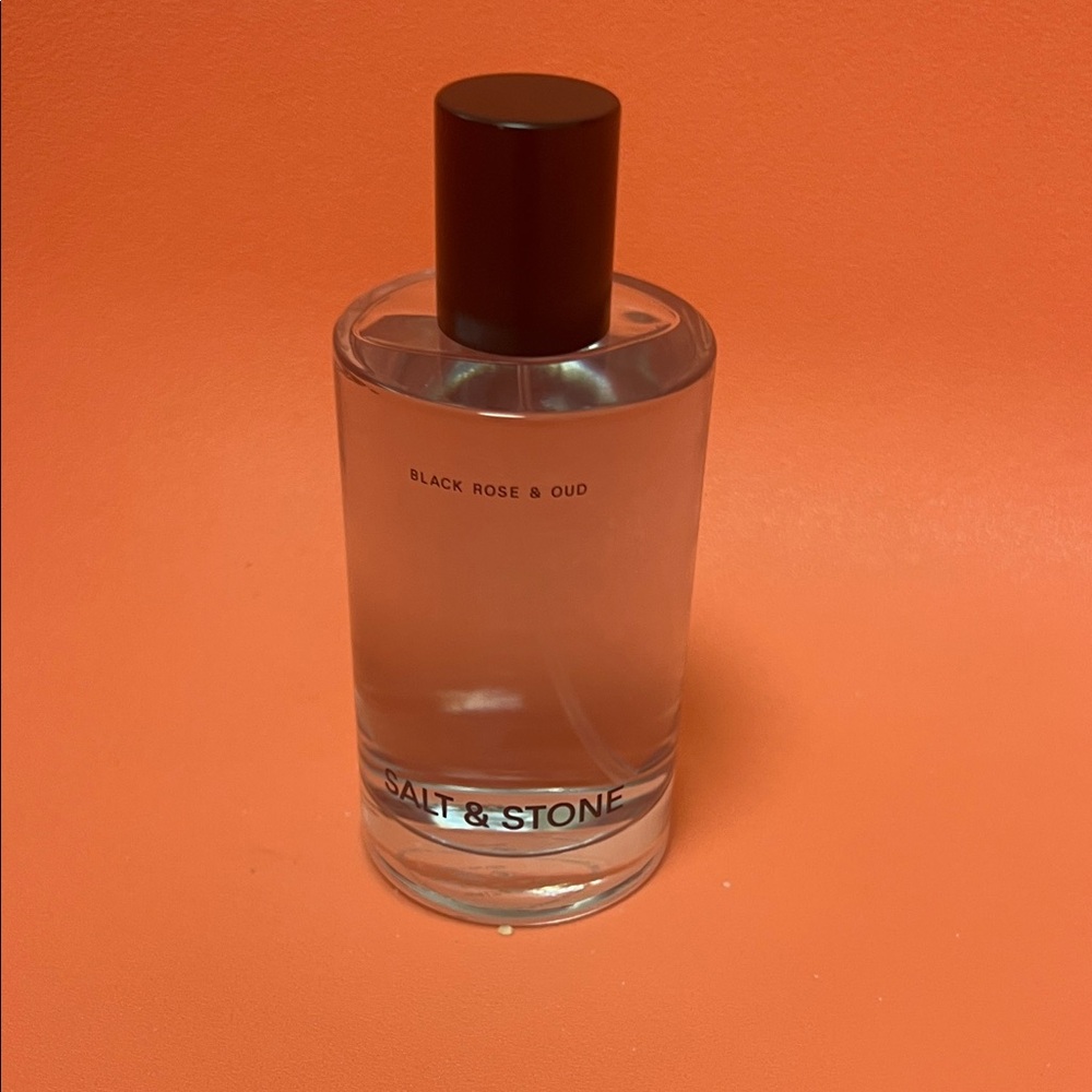 Rose Noire & Oud Body Mist - Black - Picture 2 of 2